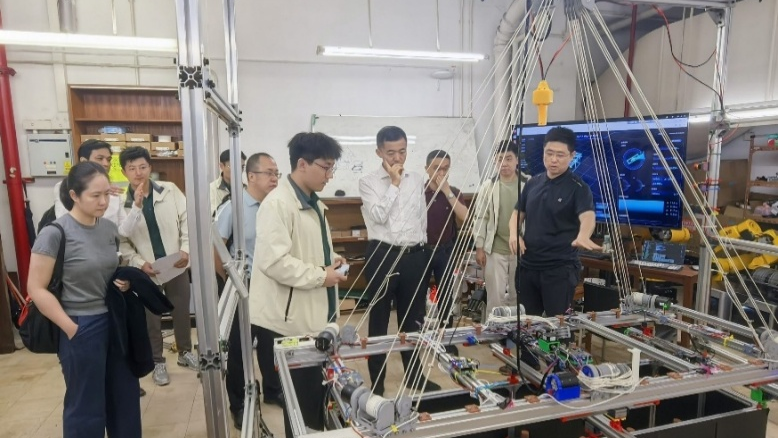 Showcasing the Hybrid Pose Adjustment (HyPA) Robot for Modular Integrated Construction (MiC) Applications
